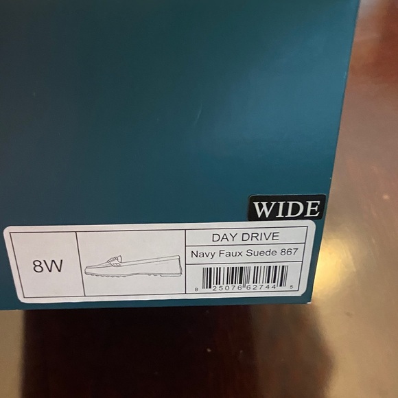 AEROSOLES Women's navy faux suede Loafers - Picture 7 of 10